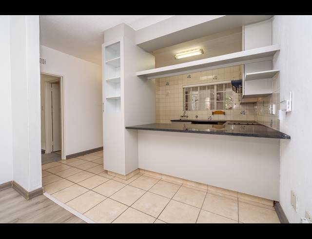 1 BEDROOM RETIREMENT UNIT FOR SALE IN BRYANSTON